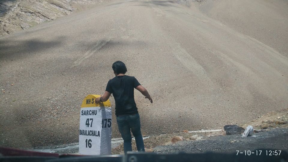 Photo of Baralacha La Pass, Himachal Pradesh by sikkimtravelhub