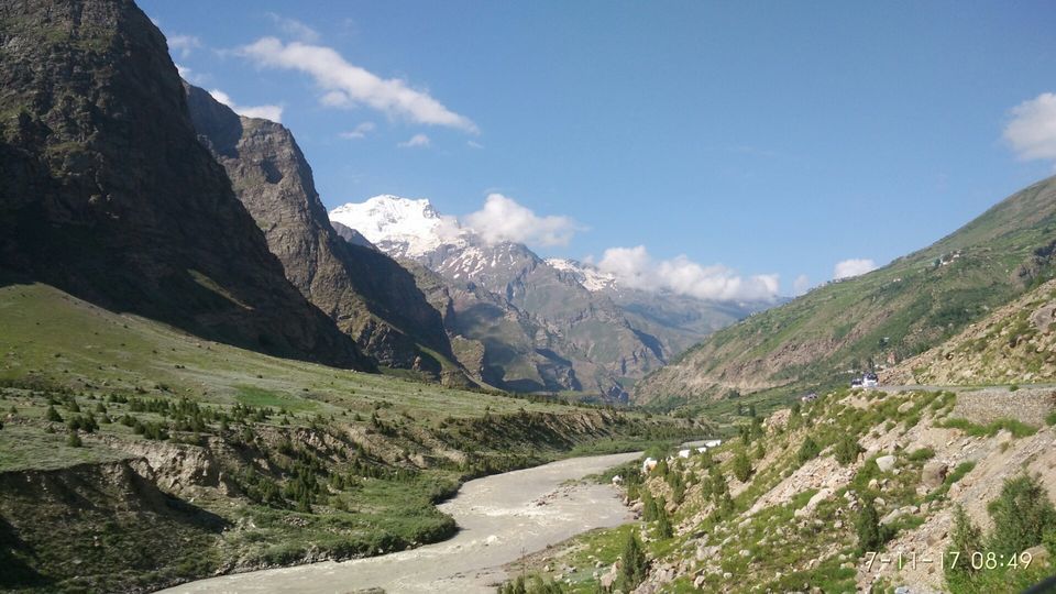 Photo of Baralacha La Pass, Himachal Pradesh by sikkimtravelhub