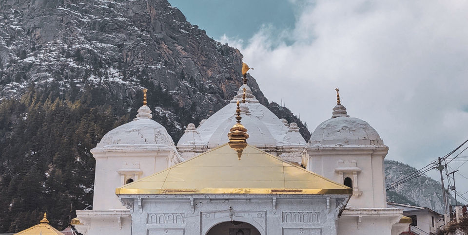 Photo of An Unusual Road-trip: Travelling to the Frozen Town of Gangotri by Prakriti Arora