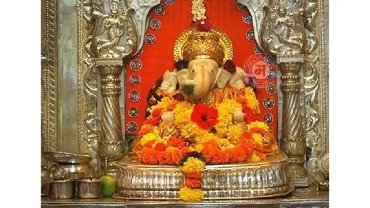 Photo of Sarasbaug Ganesh Temple, Saras Baug, Pune, Maharashtra, India by Tripping With Prajakta