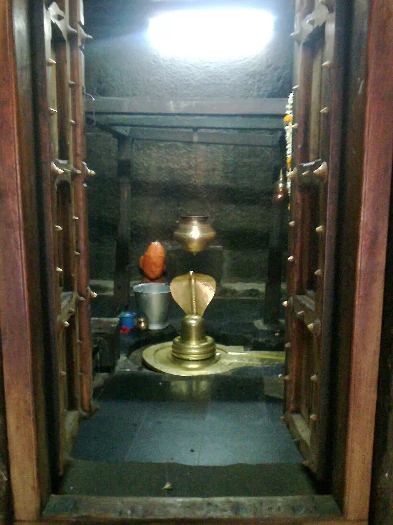 Photo of pataleshwar cave temples, Jangali Maharaj Road, Revenue Colony, Shivajinagar, Pune, Maharashtra, India by Tripping With Prajakta