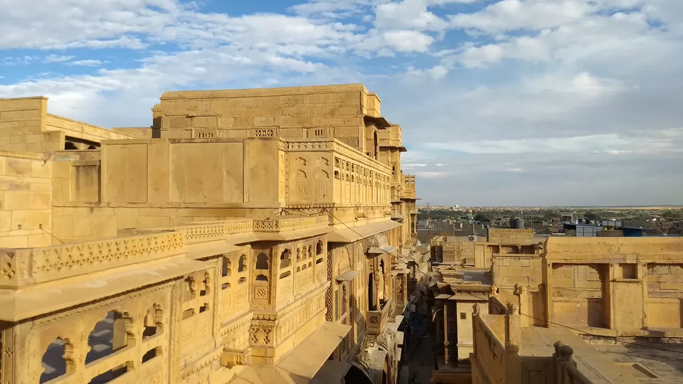 Photo of Patwon Ki Haveliyan, Amar Sagar Pol, Jaisalmer, Rajasthan, India by Tripping With Prajakta