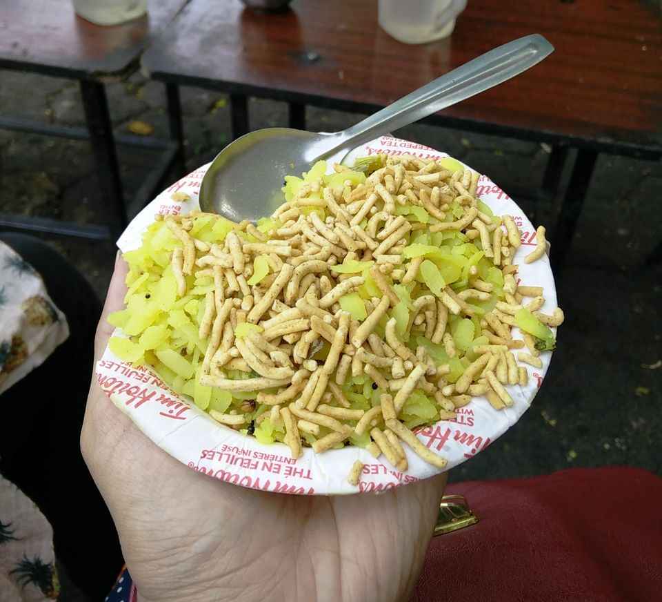 Photo of 7 Best Street Foods Under Rs 100 In An Indian City #streetfoodindia 6/9 by Tripping With Prajakta