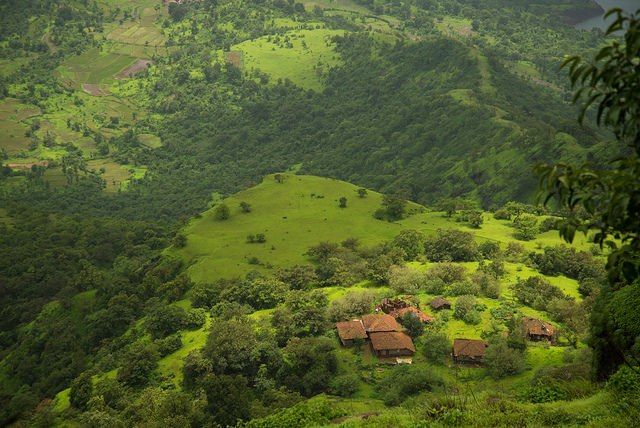 Photo of Matheran in Monsoon – A Heaven near Mumbai 8/19 by Saurabh Chatterjee