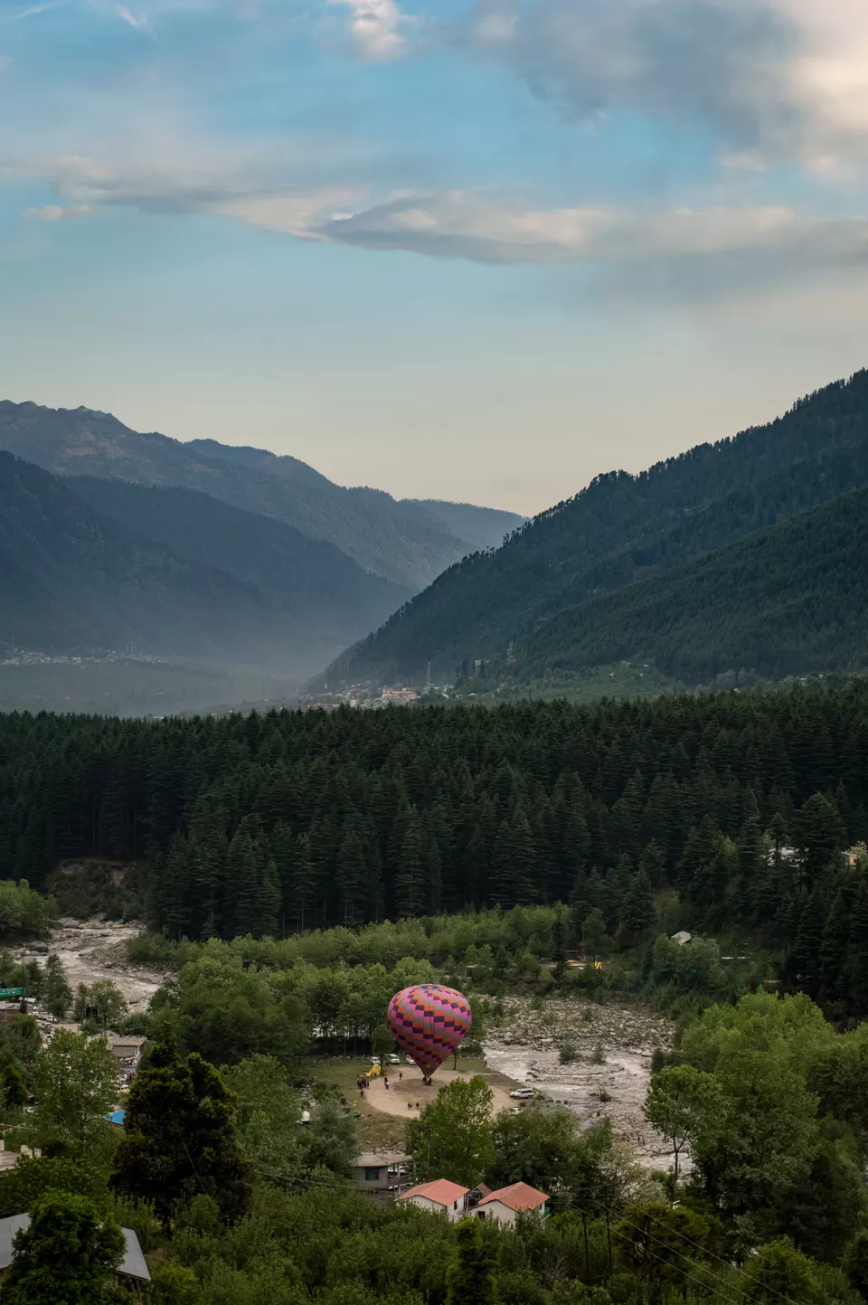 Photo of Vashist, Himachal Pradesh, India by Vamsi Nandola