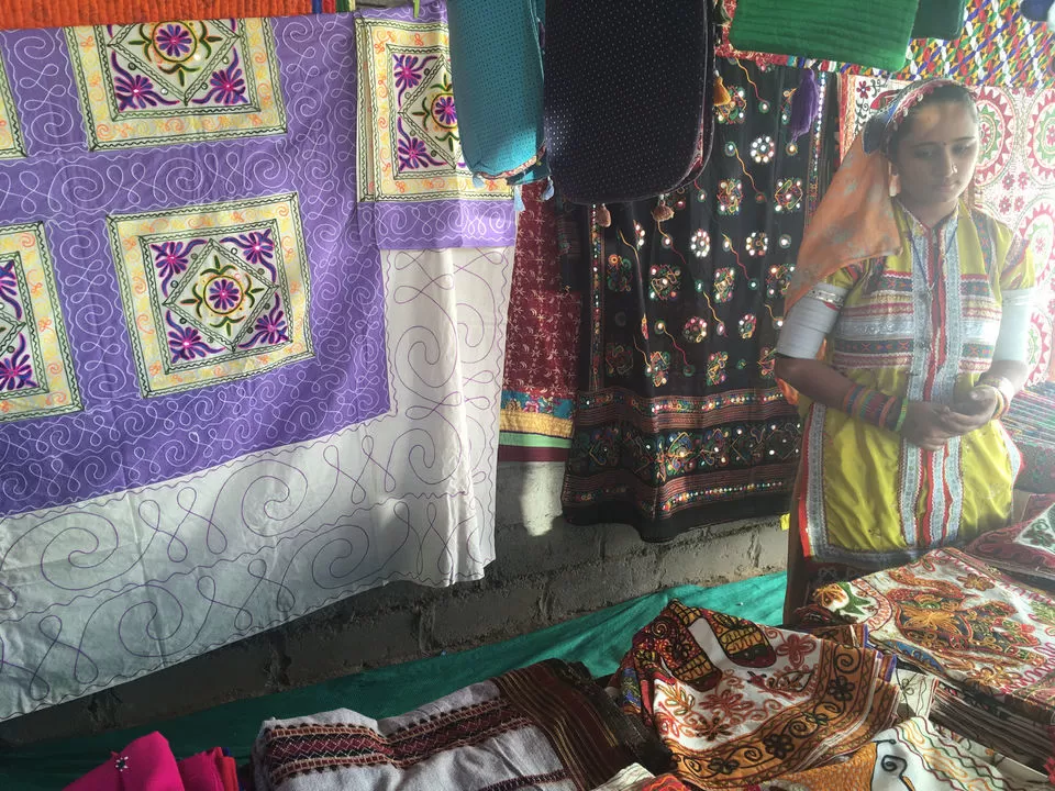 Photo of Colorful white sand of Kutch #Tripoto#Gujarat#Travel#TripotoCommunity by Nainshree Goyal