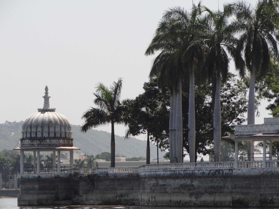 Photo of Sajjan Garh Fort, Udaipur, Fateh Sagar Road, Malla Talai, Udaipur, Rajasthan, India by the_fraud_madrasi_couple