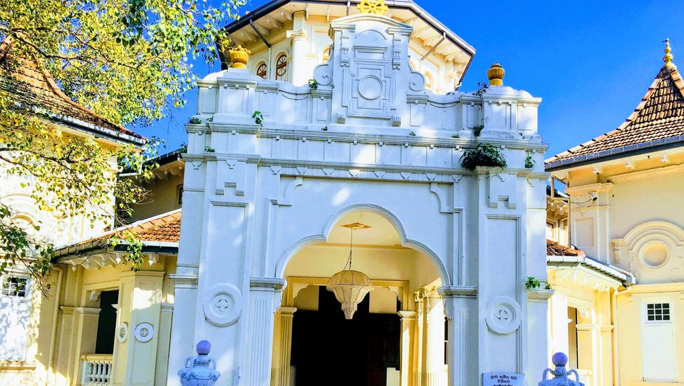 Photo of Asokaramaya Buddhist Temple, Ven. Muruththettuwe Ananda Himi Mawatha, Colombo, Sri Lanka by Ashish G