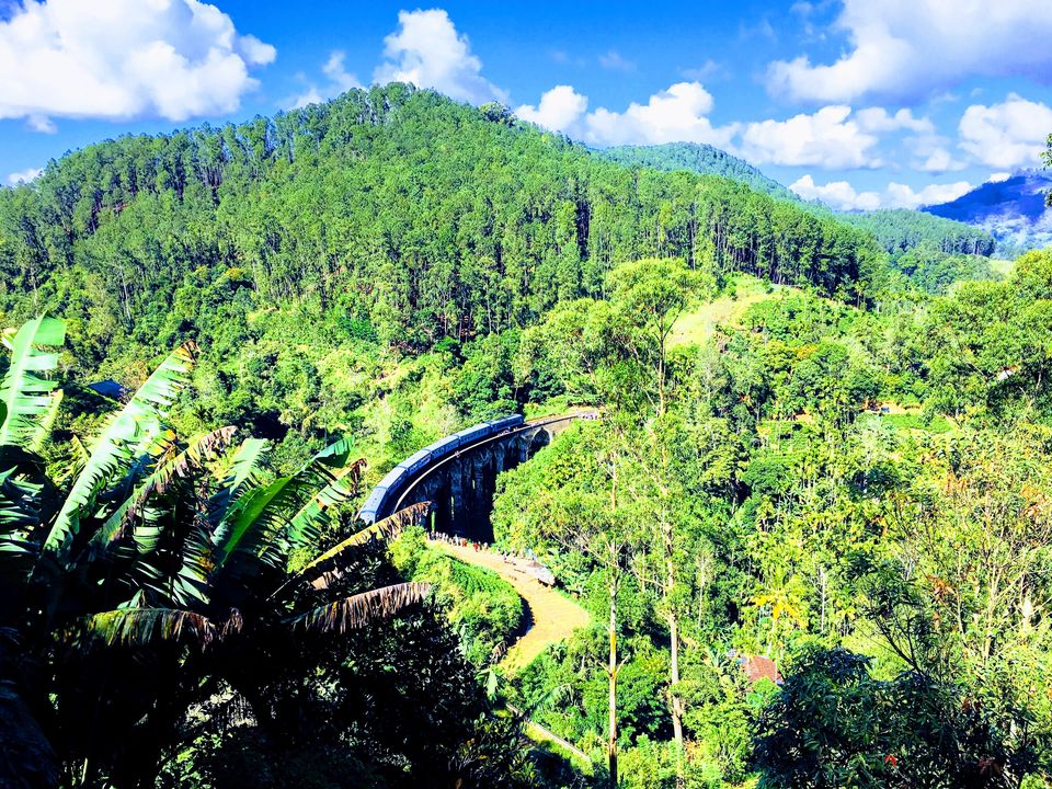 Photo of Nine Arch Bridge Road, Sri Lanka by Ashish G