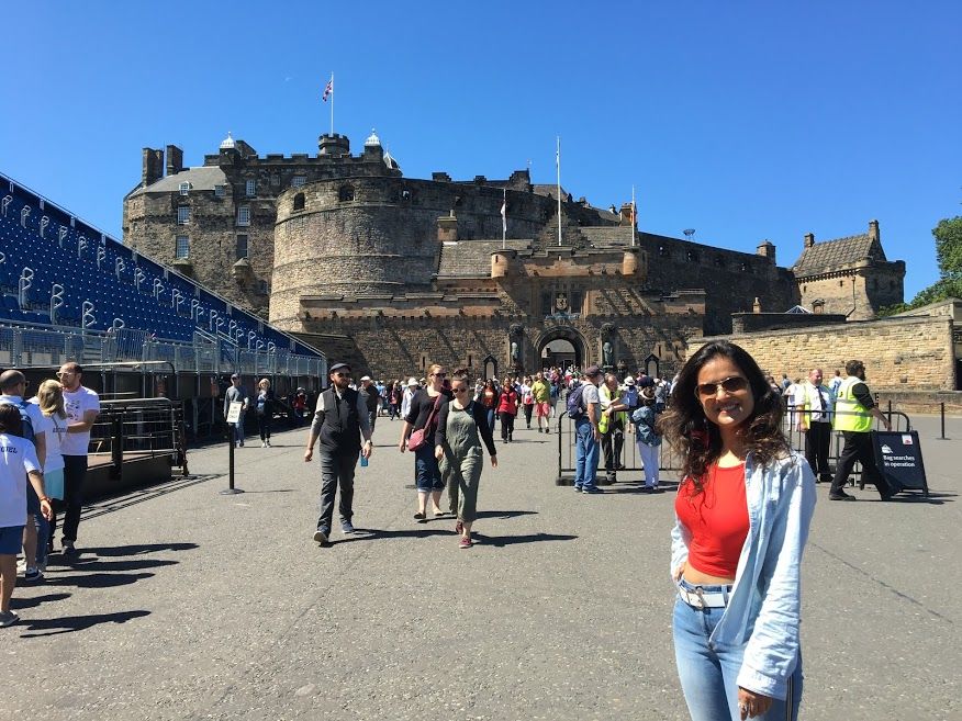 Photo of Edinburgh, UK by Poonam Valecha