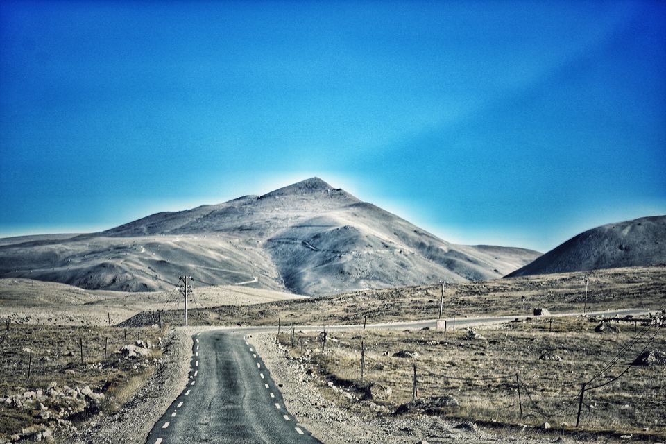 Photo of Ditch Pangong Lake in Ladakh and Head to This Lake in Sikkim! #DestinationSkip by Somya Rakshit