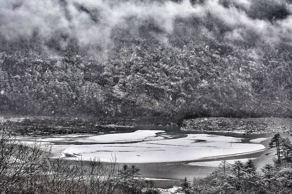 Photo of Lachung, Sikkim, India by Somya Rakshit