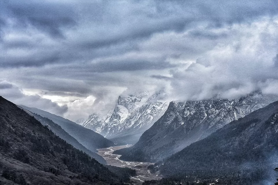 Photo of Zero Point Yumthang Valley, Sikkim, India by Somya Rakshit