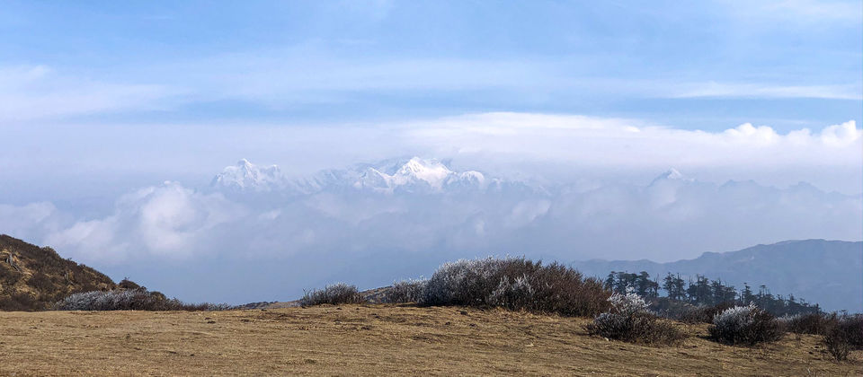 Photo of A Game of Hide and Seek with the Mt.Everest - Sandakphu Phalut Trek (Part - 1) by Somya Rakshit