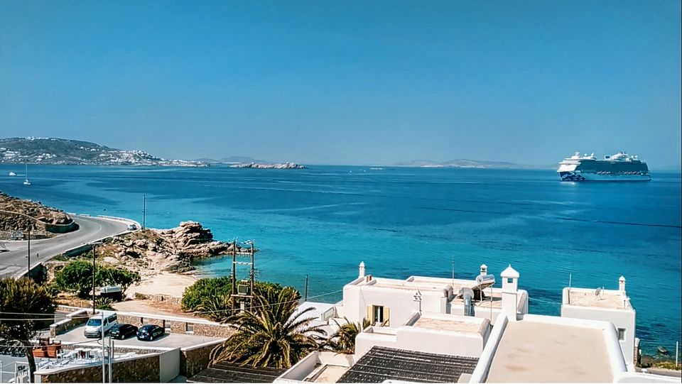 Photo of With-inn, Tourlos, Mykonos, Greece by Wayfareralivia
