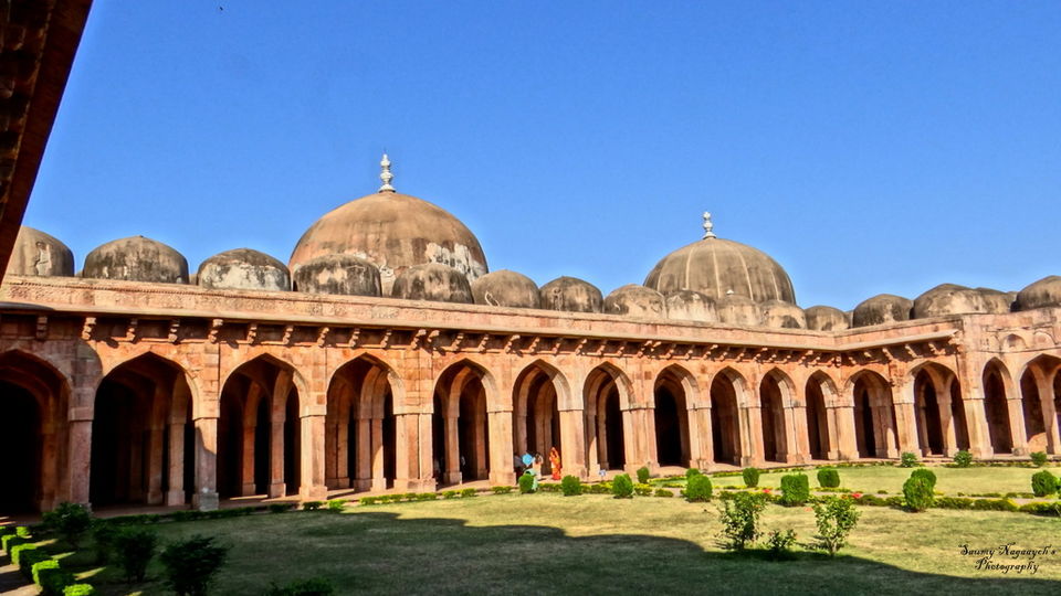 Photo of Jami Masjid, Jahaj Mahal Internal Road, Mandu, Mandav, Madhya Pradesh, India by Saumy Nagayach