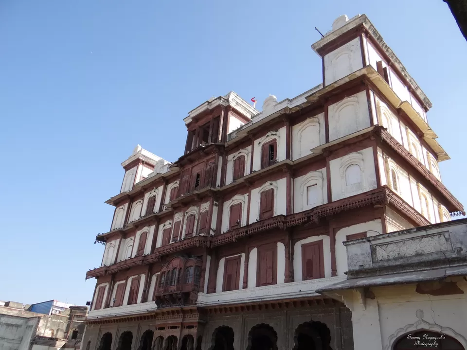 Photo of Rajwada, Indore, Madhya Pradesh, India by Saumy Nagayach