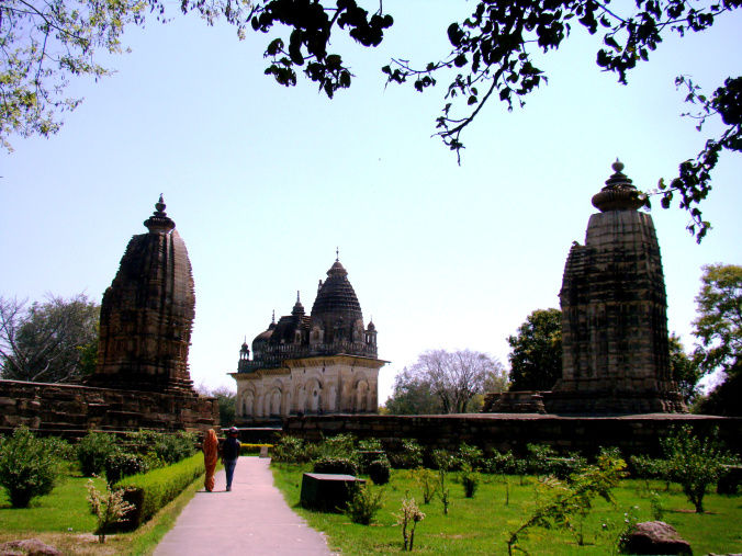 Photo of Chitragupta Temple, Sevagram, Khajuraho, Madhya Pradesh, India by Ayandrali Dutta