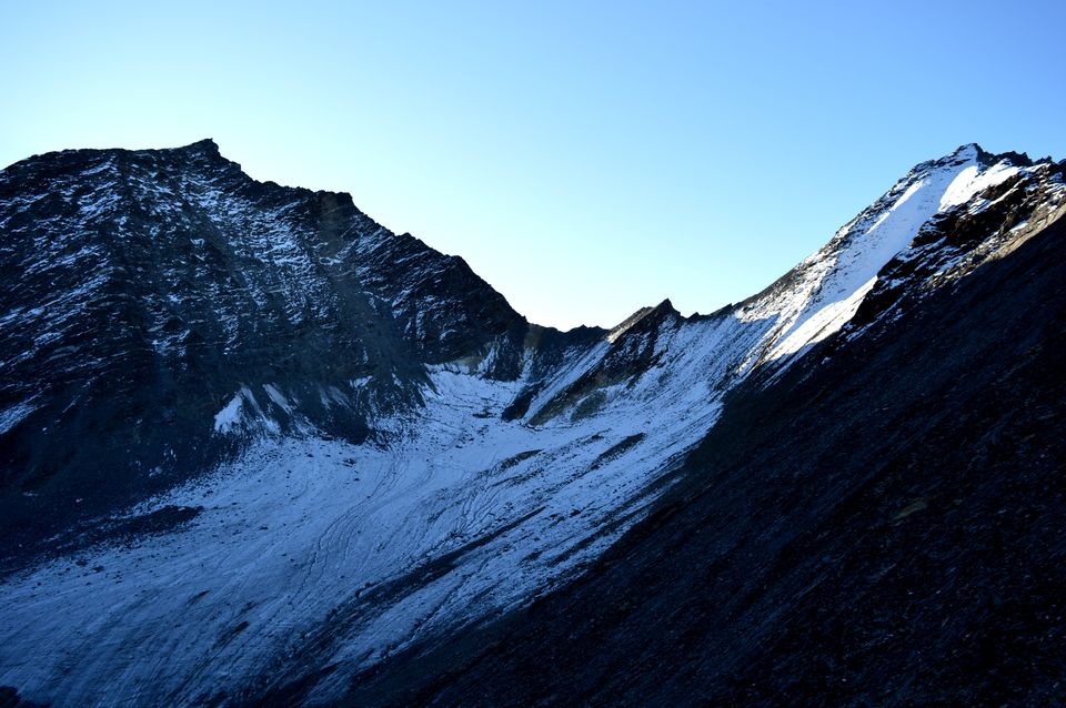 Photo of Roopkund Lake, Chamoli, Uttarakhand, India by Rohan Bhasin