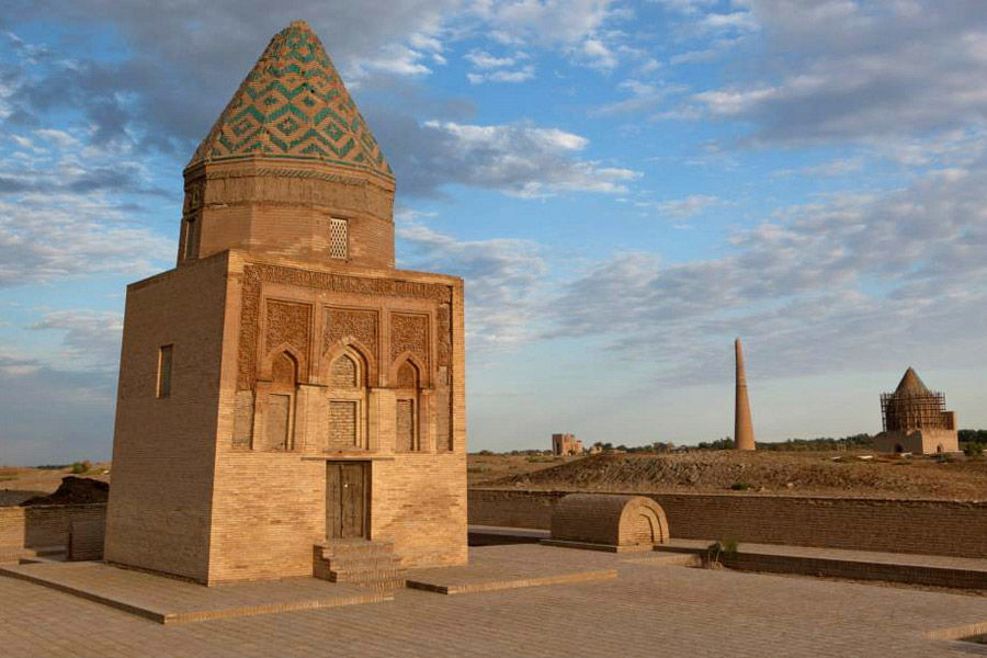 Photo of Kunya-Urgench, Türkmenistan by Compass Tour