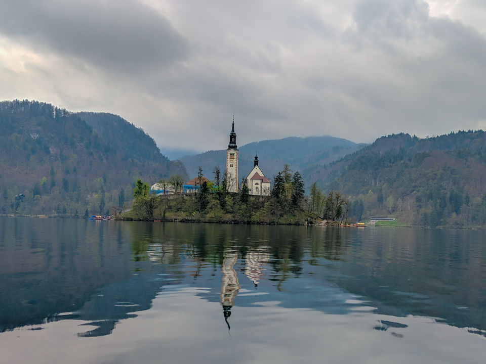 Photo of 5 days in the land of Emerald river, Underground karst cave & a church in the middle of a lake 7/17 by Kavitha Preetha