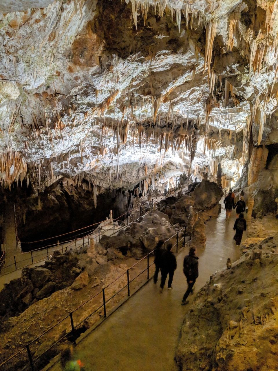 Photo of 5 days in the land of Emerald river, Underground karst cave & a church in the middle of a lake 13/17 by Kavitha Preetha