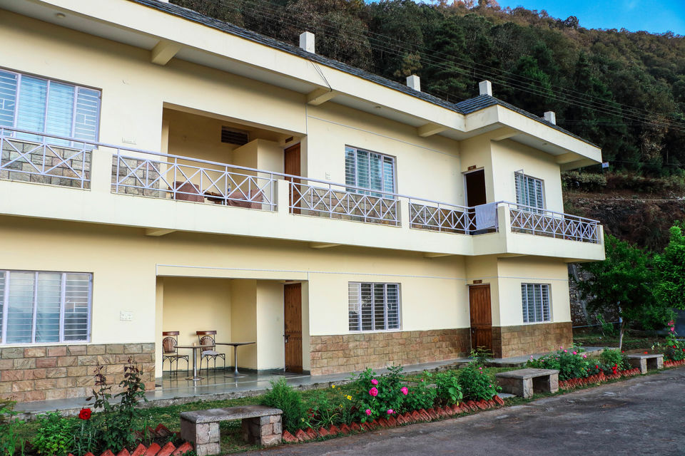 Photo of Mumukshu Resort, Devprayag - Pauri Road, Pauri, Uttarakhand, India by Beparwah Parinda