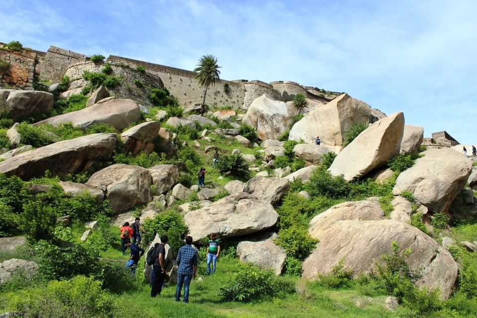 Photo of Madhugiri fort Trek 4/12 by sagar sakre