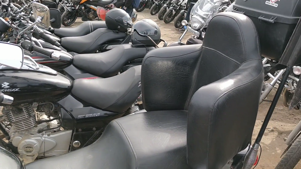 bajaj avenger backrest online