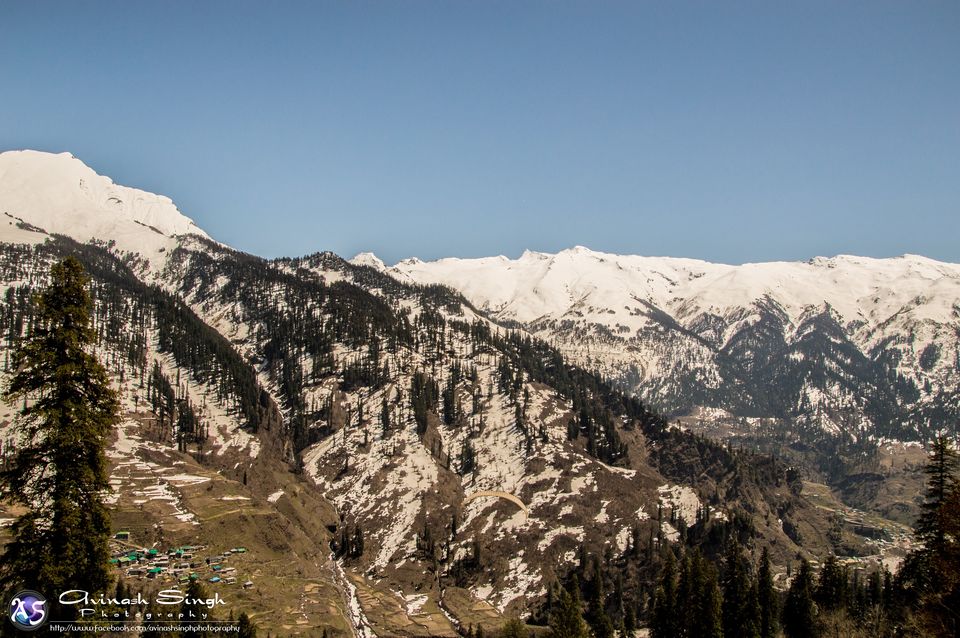 Photo of Paragliding in heavenly Solang Valley 2/2 by Avinash Singh