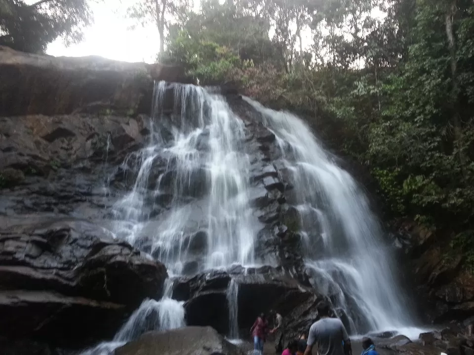 Photo of Sirimane Water Falls, Yedadalli, Karnataka, India by TrailblazerVinay