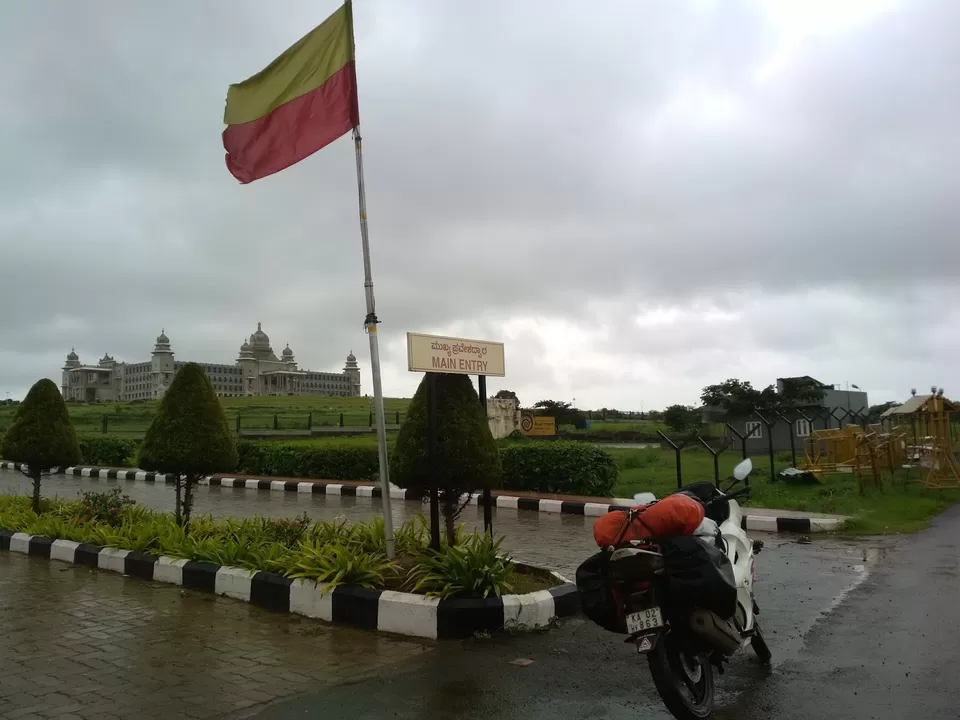Photo of Suvarna Vidhana Soudha, Belagavi, Belagavi, Karnataka, India by TrailblazerVinay