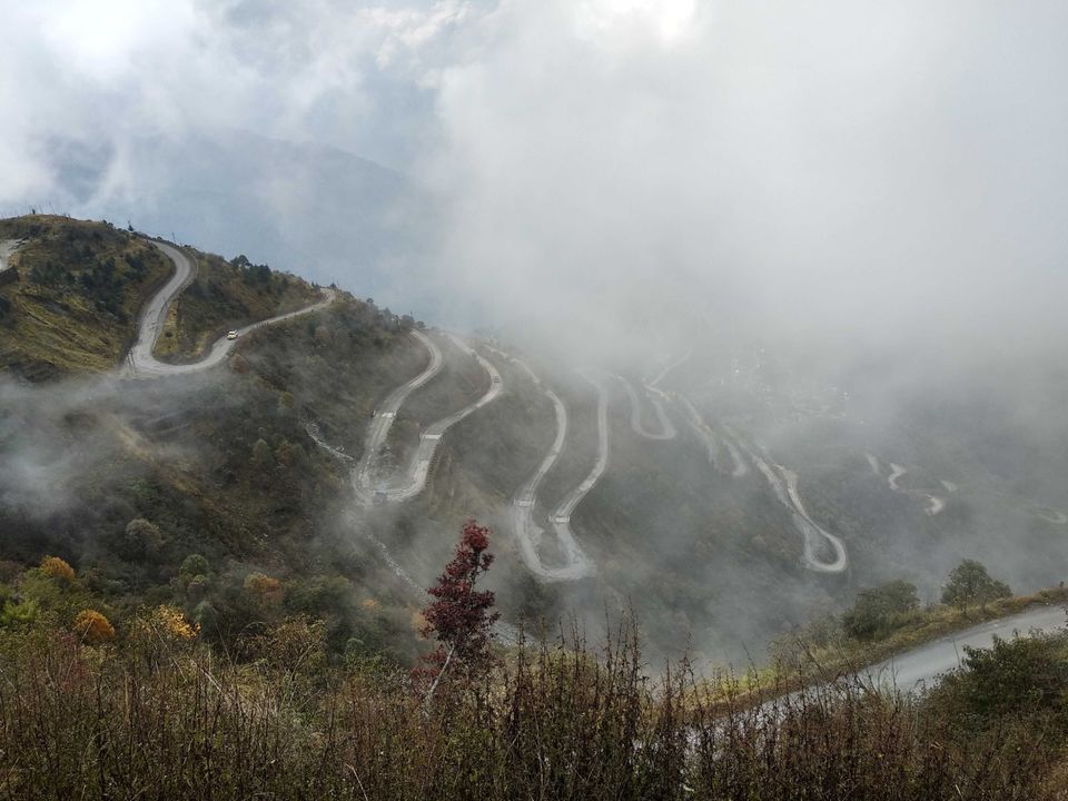 Photo of Zuluk, Sikkim, India by Debopriyo Das