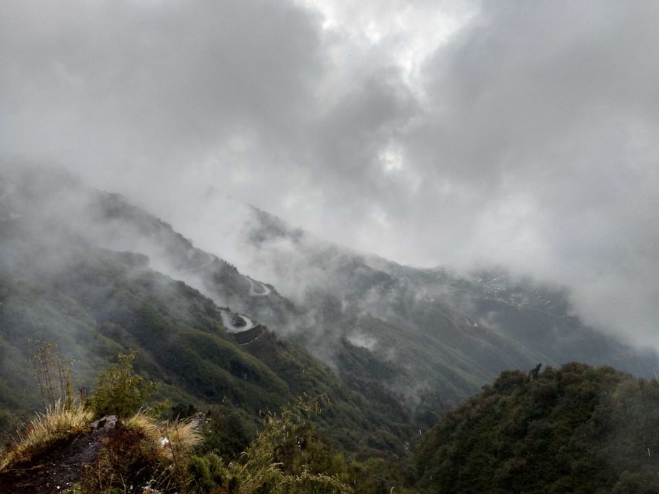 Photo of Zuluk, Sikkim, India by Debopriyo Das