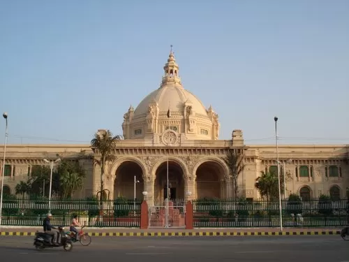 Photo of Lucknow, Uttar Pradesh, India by Vineeta Yashswi