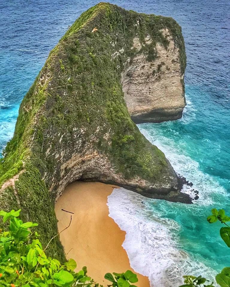 Photo of HOW I TRAVELED TO INDONESIA SO CHEAP: A COMPLETE GUIDE 3/5 by ALOK SINGH