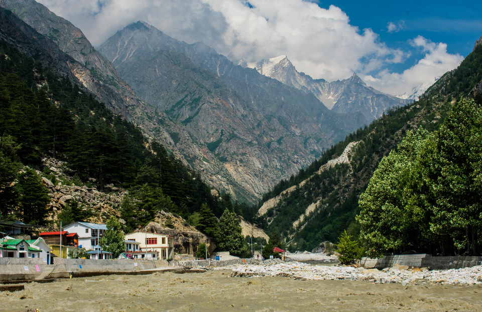 Photo of In pursuit of the origin of holiest river in himalayas 1/19 by Saurav Ambashtha