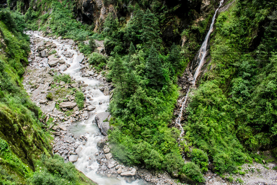 Photo of Yamunotri : Where Yamuna meets Earth by Keep Walking