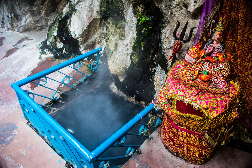 Photo of Yamunotri : Where Yamuna meets Earth by Keep Walking