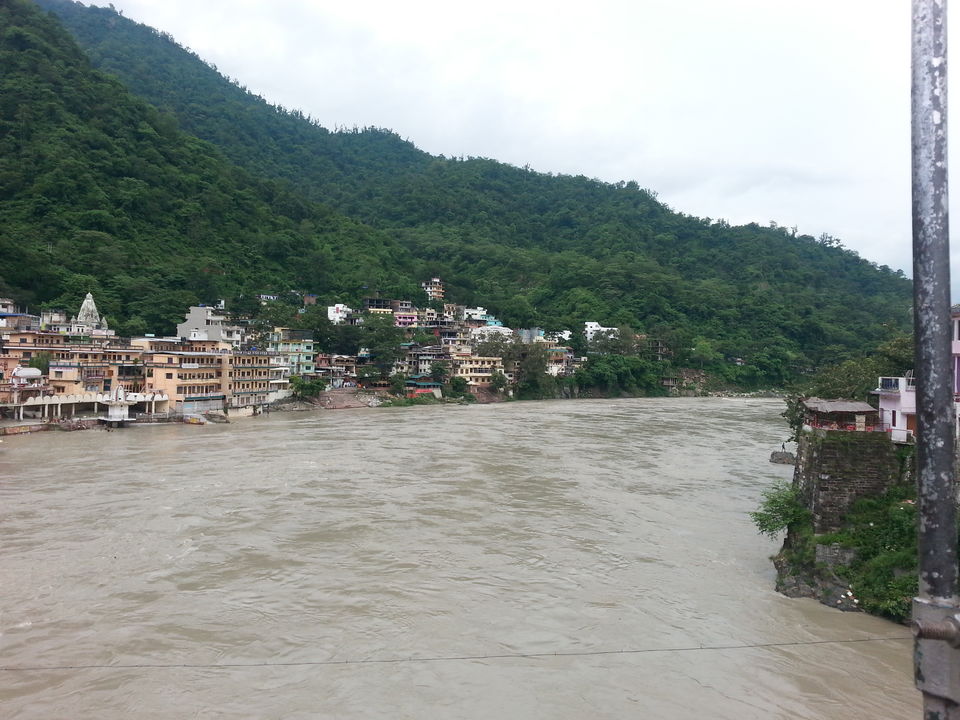 Photo of Rishikesh, Uttarakhand, India by Dr Neeraj Garg