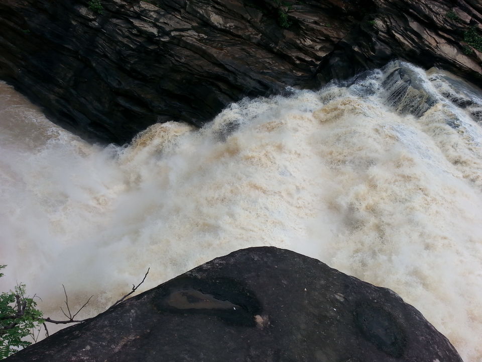 Photo of Devdari Waterfall, Uttar Pradesh by Dr Neeraj Garg