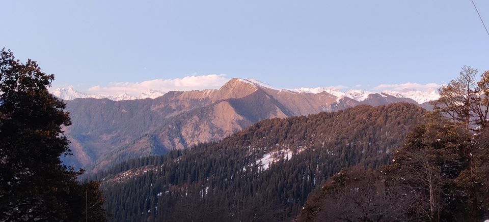 Photo of The Pristine Paths of Jibhi-Jalori Pass by Aparupa Datta