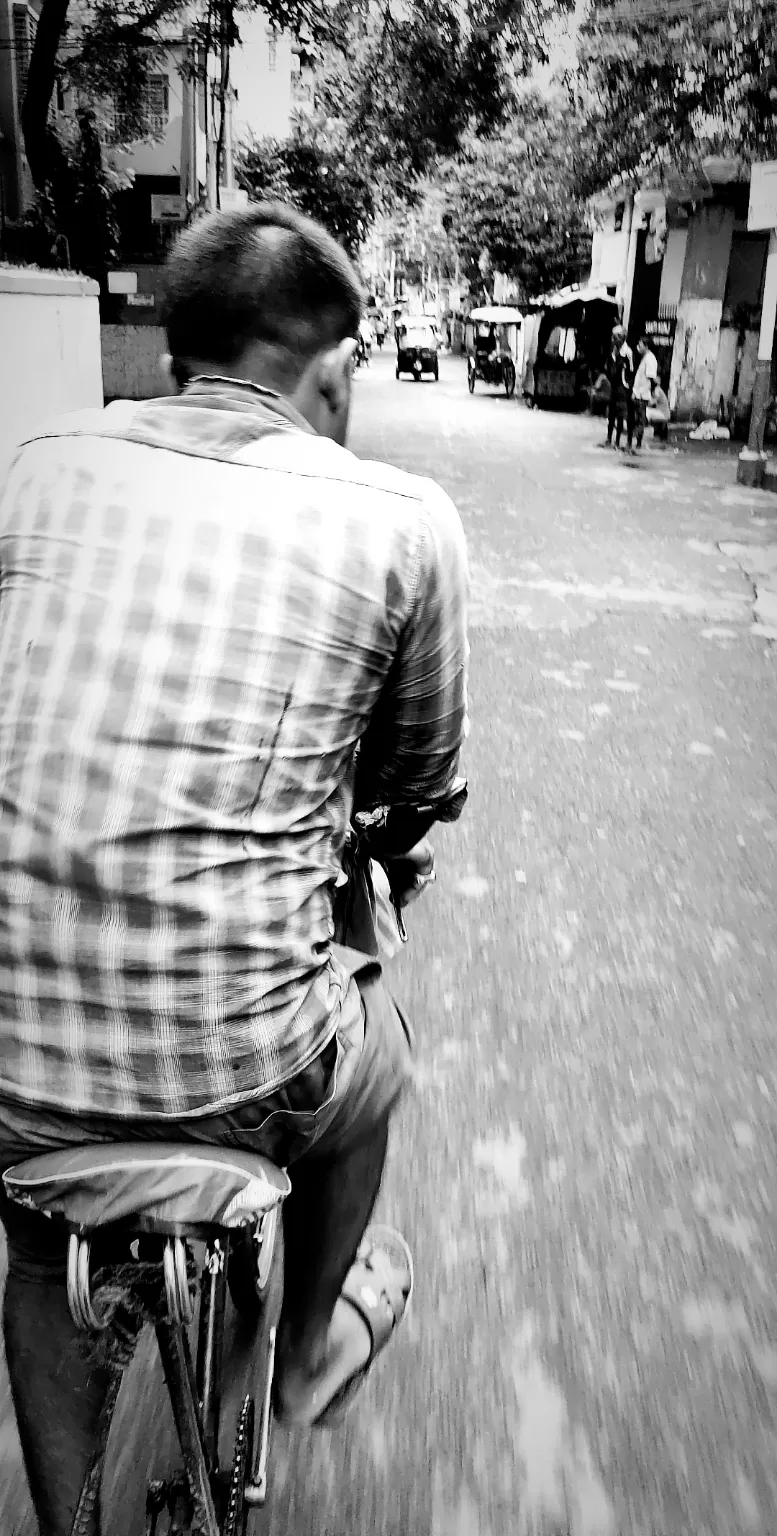 Photo of A photowalk through the streets of Calcutta by Aparupa Datta