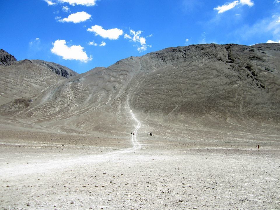Photo of Magnetic Hill, Magnetic Hill, 194101 by Kuldeep Teekas