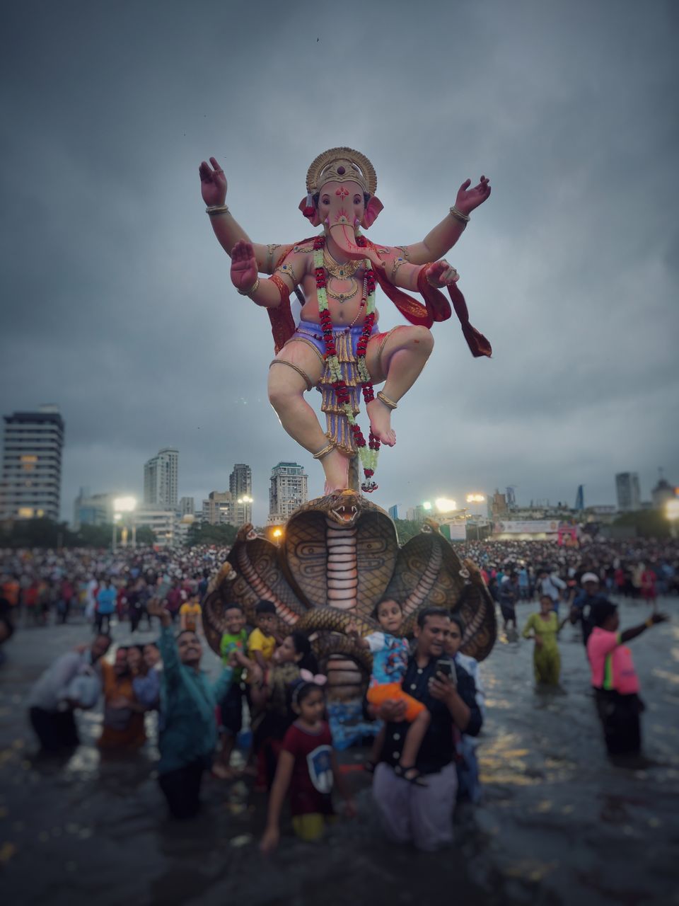 Photo of Ganesh Visarjan at Girgaon Chowpatty by Akshay Gawde