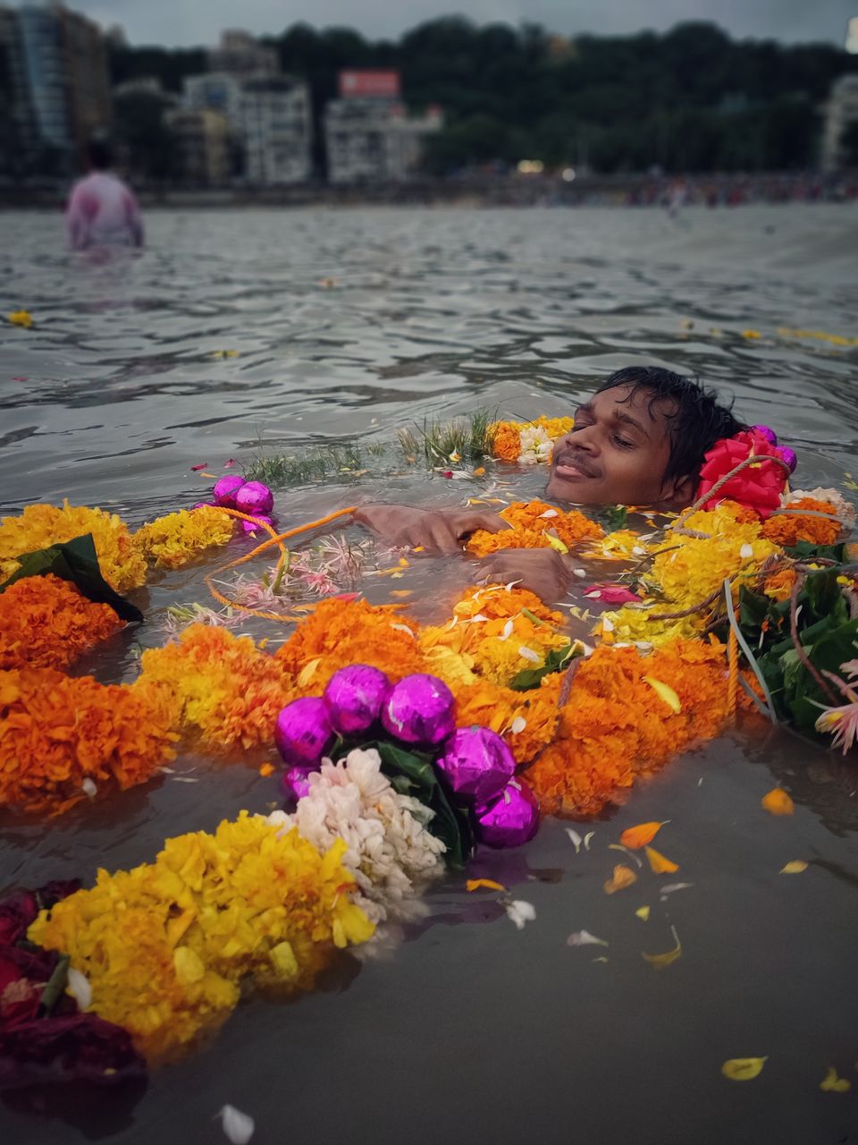 Photo of Ganesh Visarjan at Girgaon Chowpatty by Akshay Gawde
