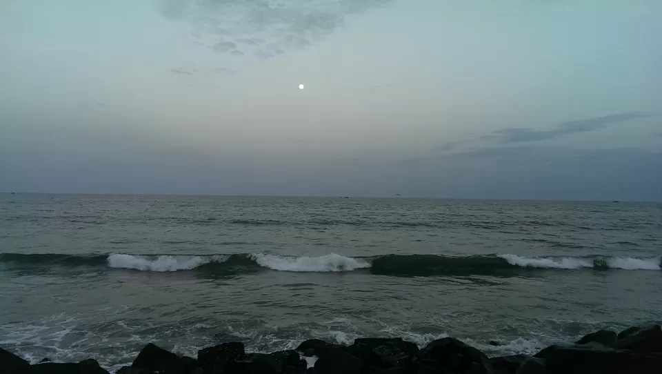 Photo of Rock Beach, White Town, Puducherry, India by Dipshikha Pal Chafle