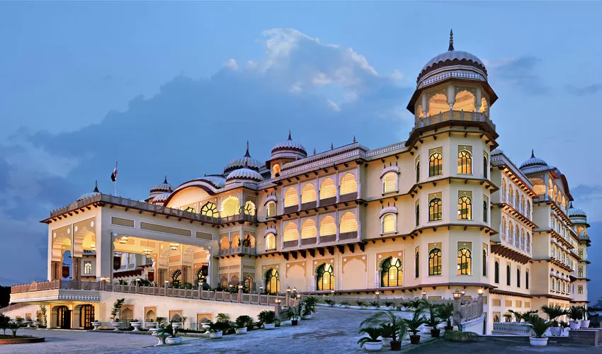 Photo of Noor Mahal Hotel, Sector 32, Karnal, Haryana, India by Ragini Mehra