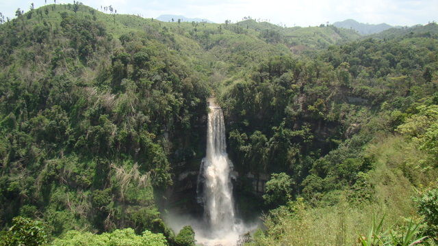 Photo of Vantawng Falls, New Serchhip, Serchhip, Mizoram, India by Ragini Mehra