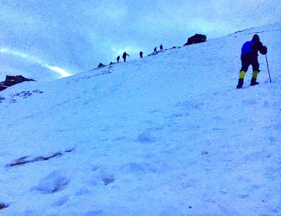 Photo of Kedarkantha Summit, Bandiyar, Uttarakhand, India by ARONEE KAR
